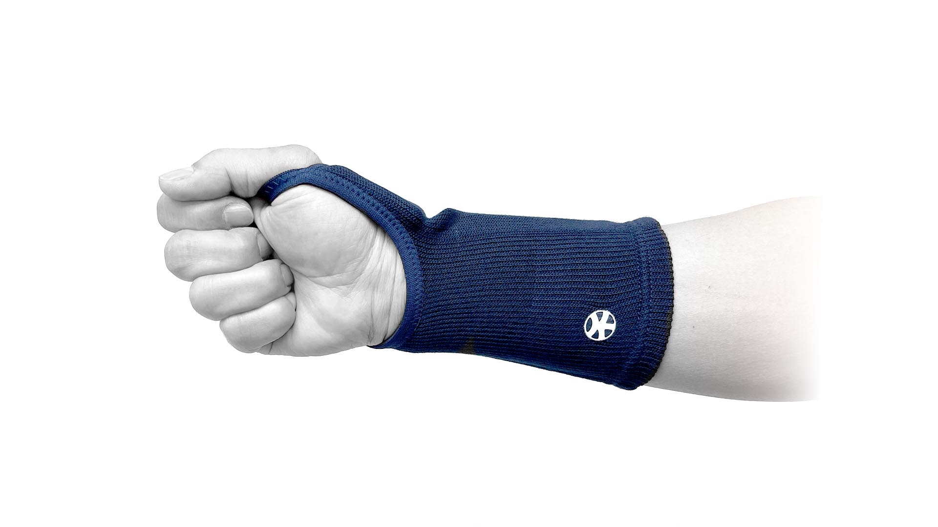 Kendo wrist and knuckle protector